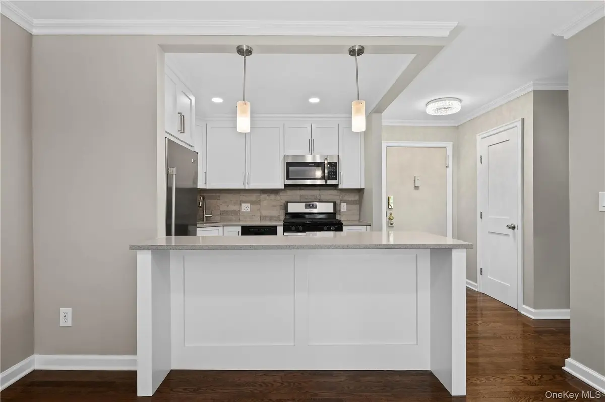 152 B N Broadway #2E, White Plains, NY 10603