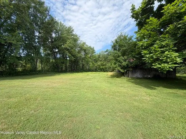 579 Springtown RD, New Paltz, NY 12561