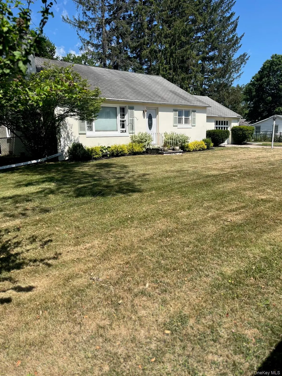 1067 Codwise ST, Kingston, NY 12401