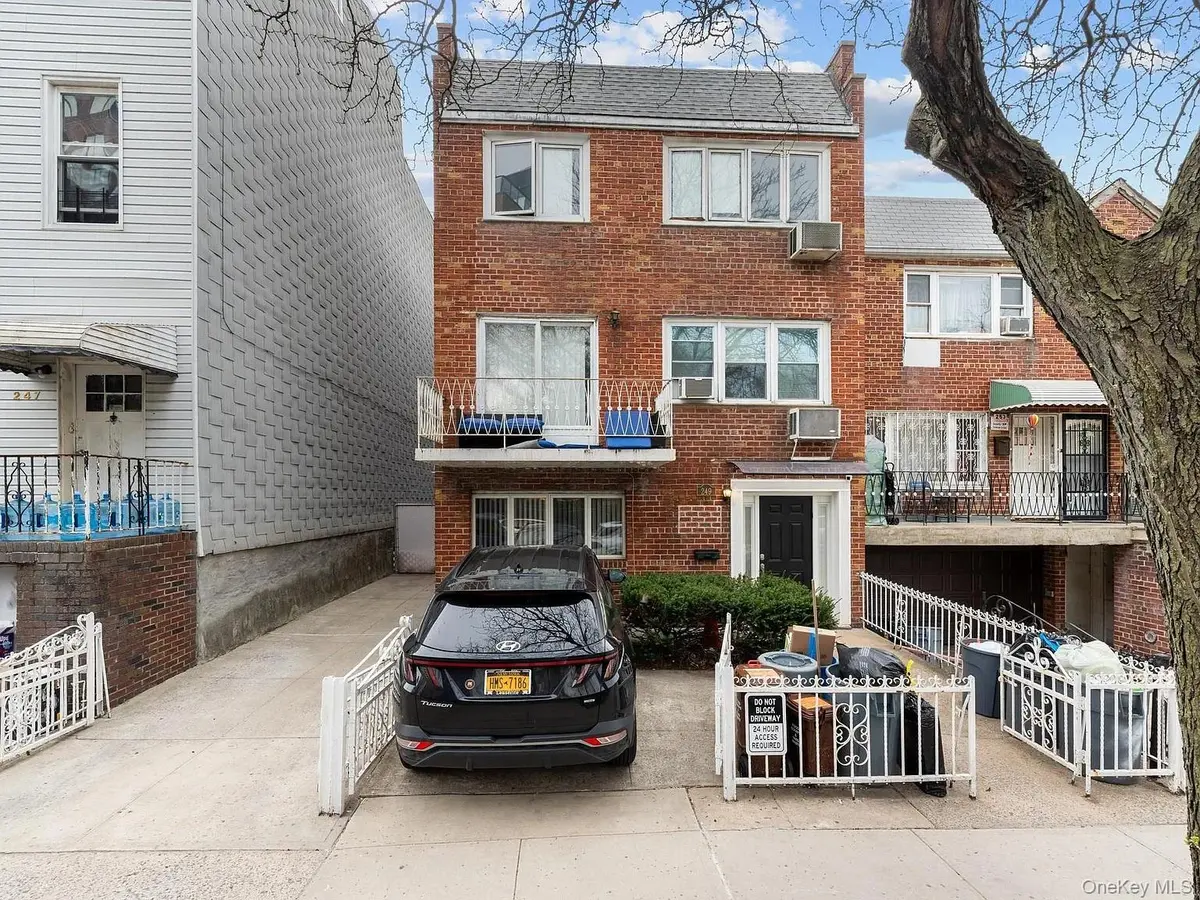 249 Newkirk Ave #3, Brooklyn, NY 11230