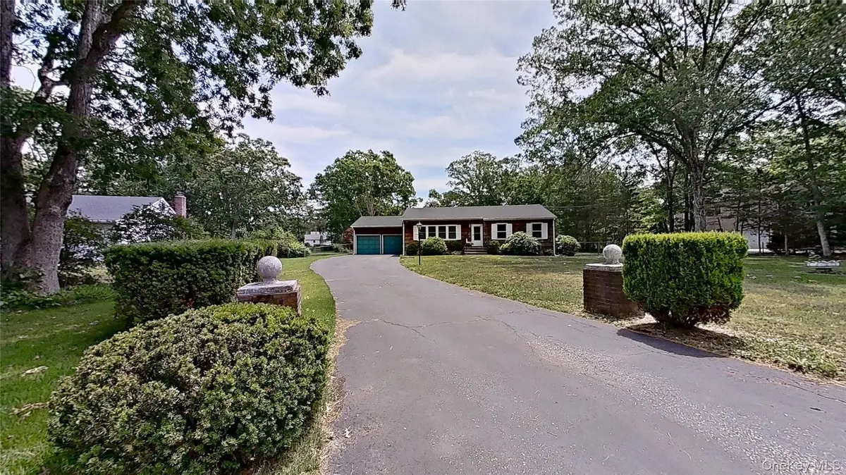 347 Miller Place RD, Miller Place, NY 11764