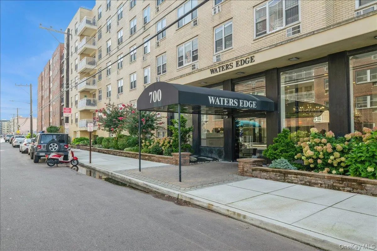 700 Shore RD #7P, Long Beach, NY 11561