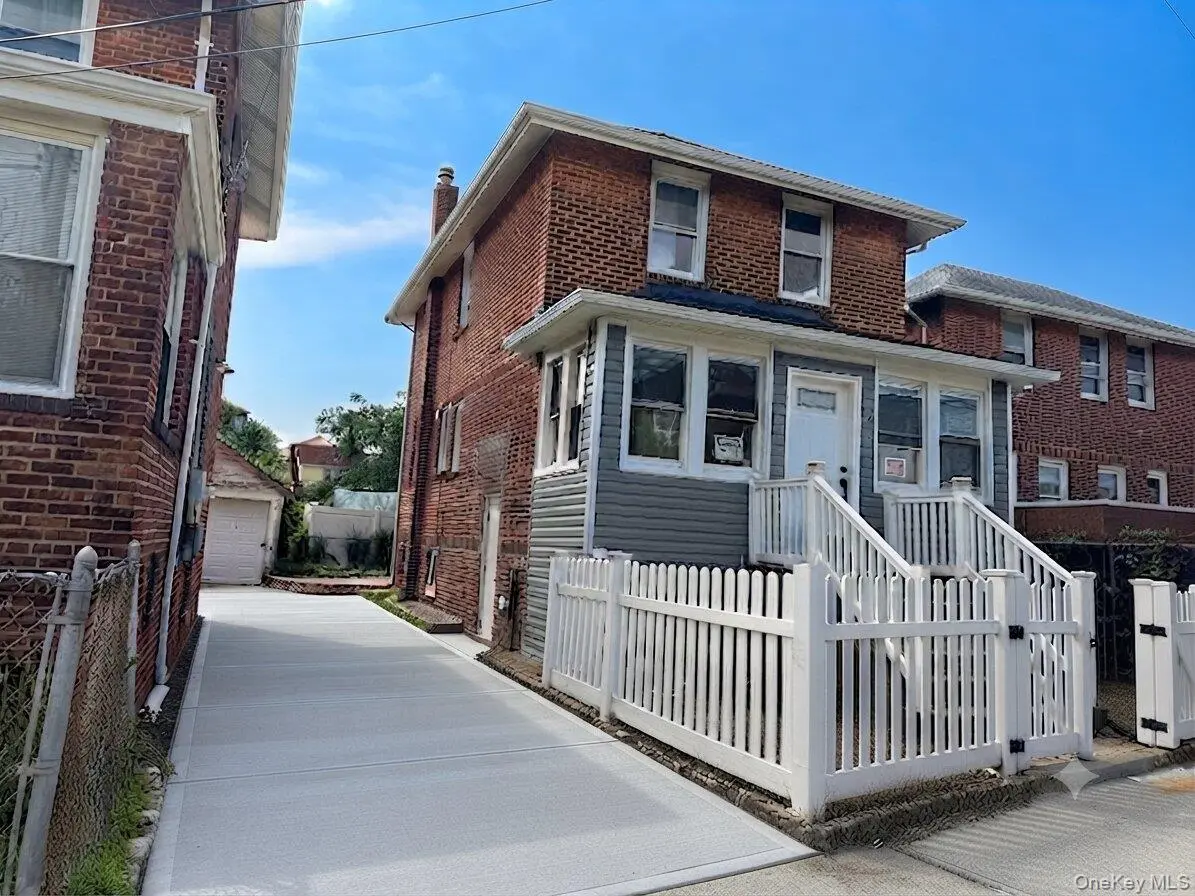 2431 Deerfield RD, Far Rockaway, NY 11691
