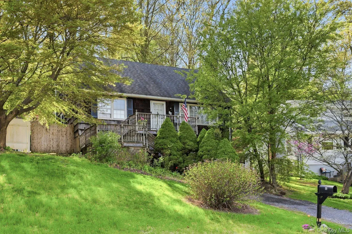 99 Waterside AVE, Northport, NY 11768