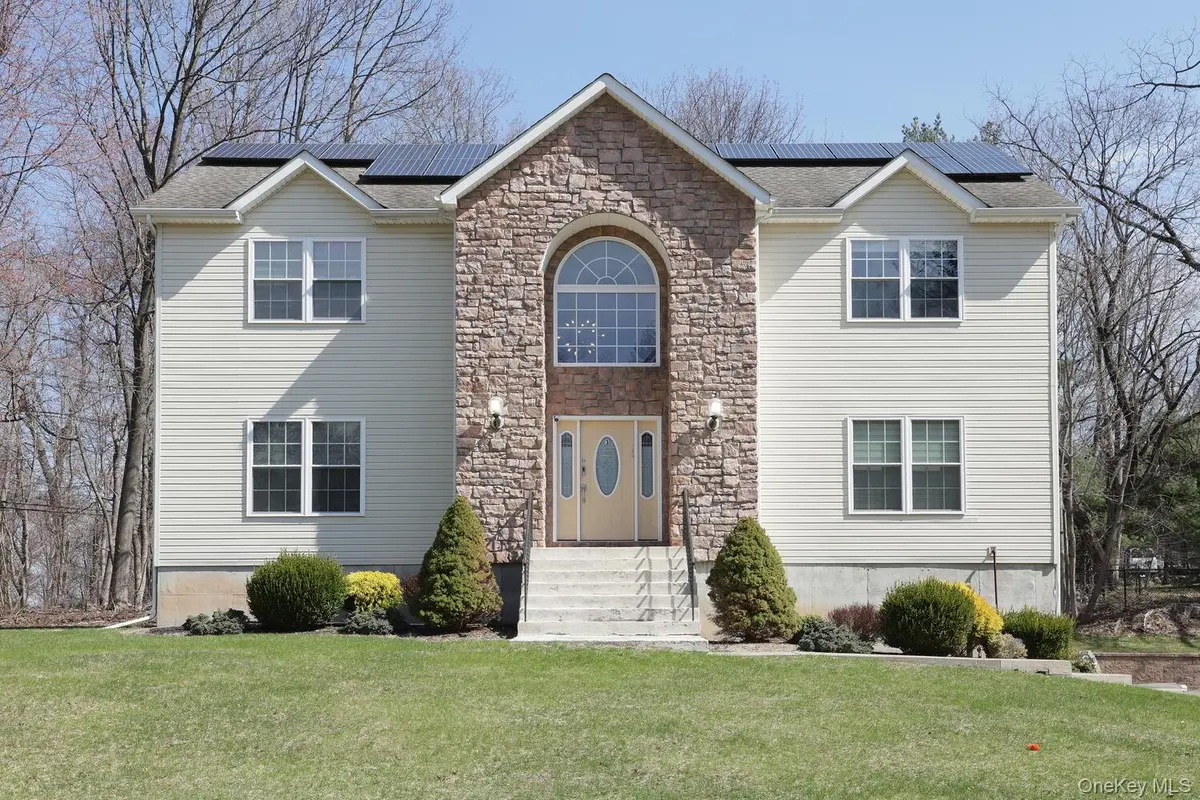 3 Polo CT, Suffern, NY 10901