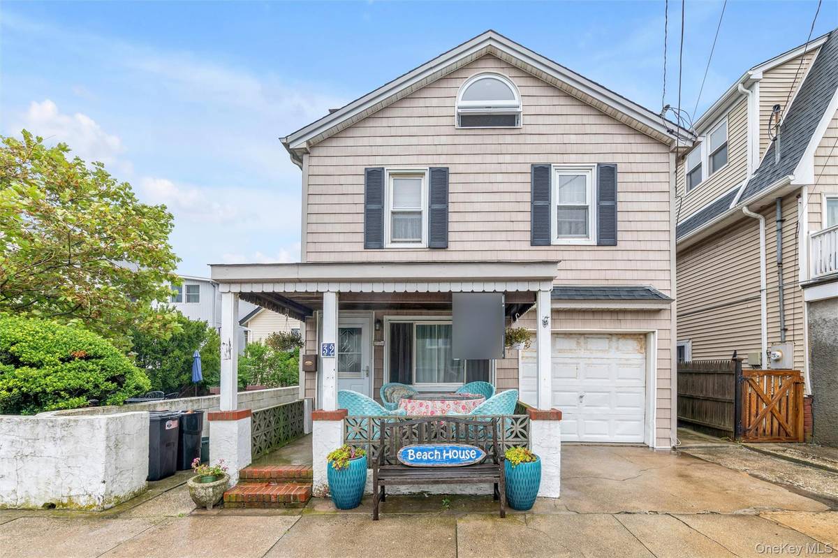 32 Buffalo AVE, East Atlantic Beach, NY 11561