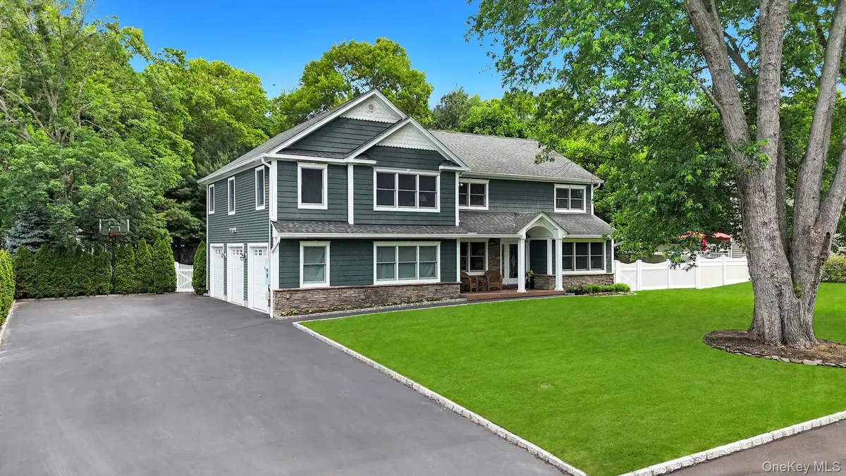 269 Southport ST, Ronkonkoma, NY 11779