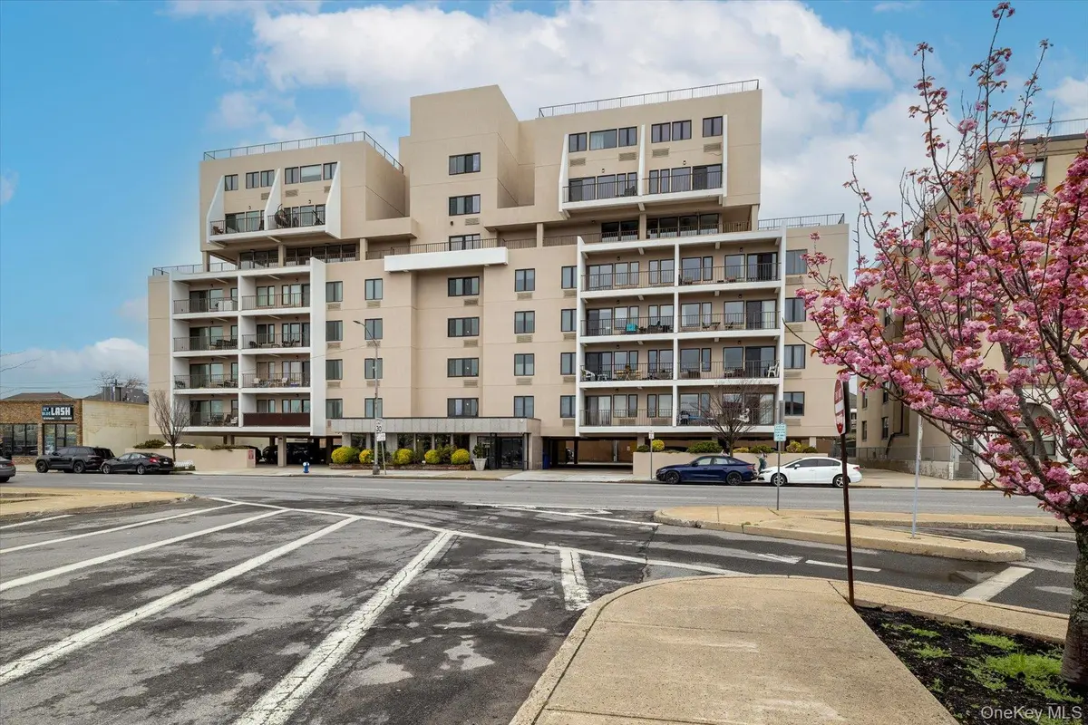 235 W Park AVE #306, Long Beach, NY 11561
