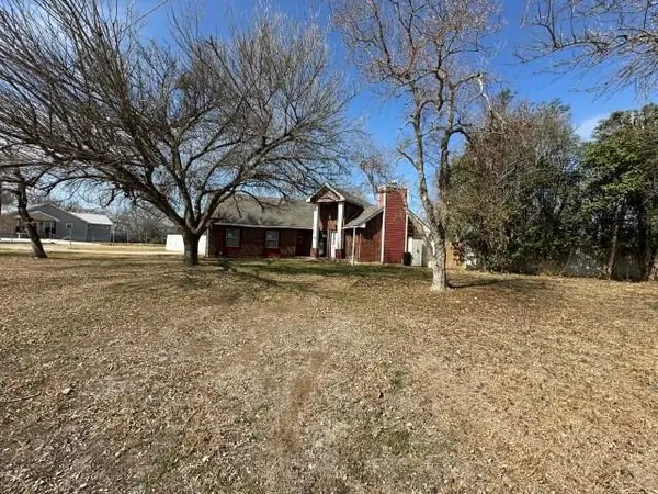 548 Spring River Drive, Martindale, TX 78655