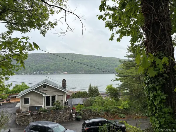 11 Rocky TRL, Greenwood Lake, NY 10925