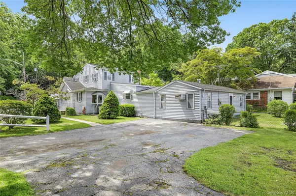 1 Beverly RD, Glen Cove, NY 11542