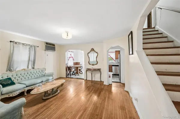 1043 Thomas AVE, Baldwin, NY 11510
