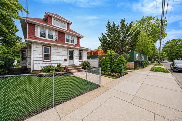 21823 139th AVE, Springfield Gardens, NY 11413