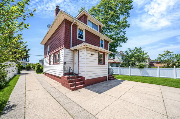 21823 139th AVE, Springfield Gardens, NY 11413