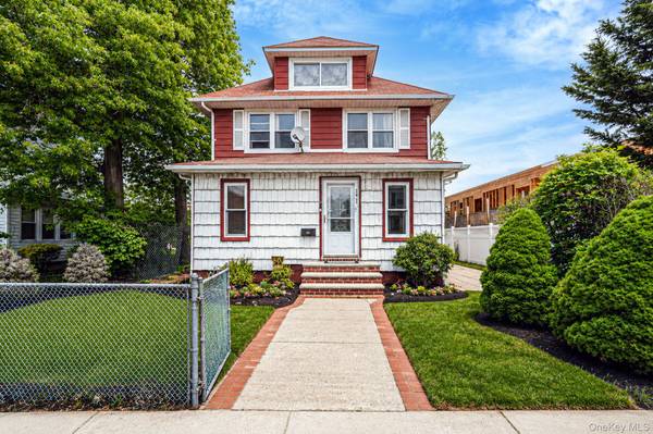 21823 139th AVE,  Springfield Gardens,  NY 11413