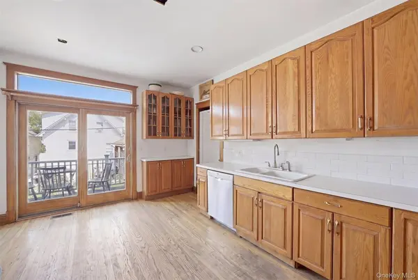 35 Jackson ST, New Rochelle, NY 10801