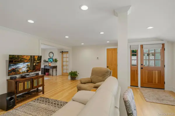 324 Haverstraw RD, Suffern, NY 10901
