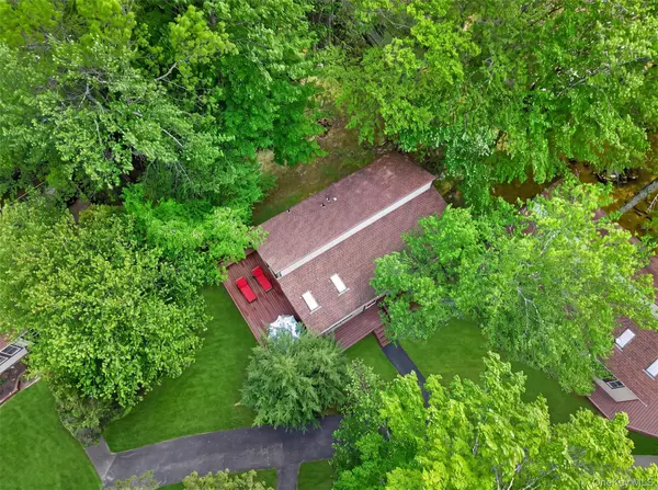 4 Ivanhoe CT, Monticello, NY 12701