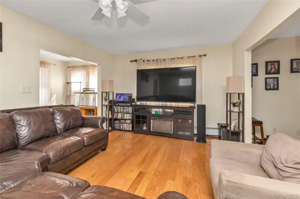 21208 Murdock AVE, Queens Village, NY 11429