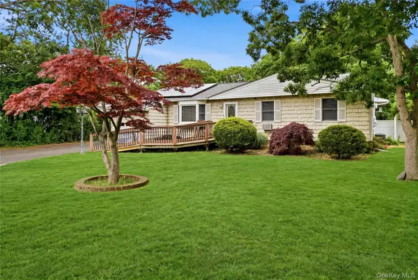 289 Central AVE, Bohemia, NY 11716
