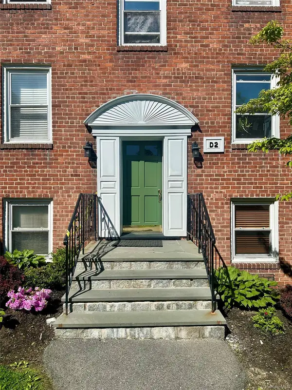 95 N Broadway #D2-2, White Plains, NY 10603