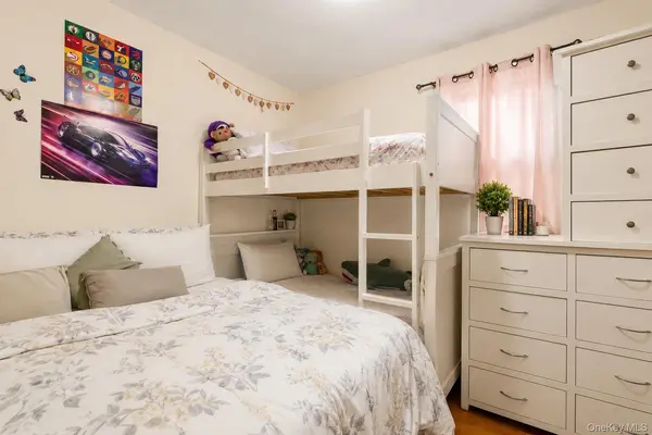 6107 Maspeth AVE, Maspeth, NY 11378