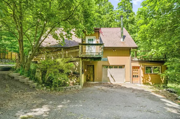 65 Old Turnpike RD, Bloomingburg, NY 12721