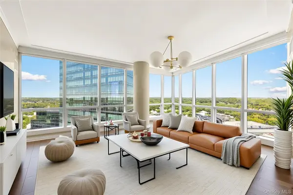 1 Renaissance SQ #33G (V7G), White Plains, NY 10601