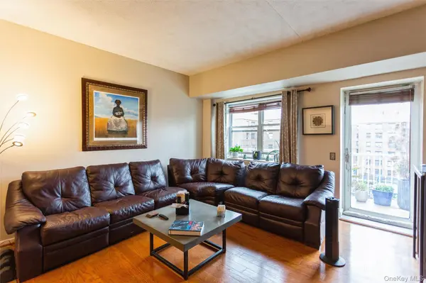 260 Beach 81st ST #6H, Rockaway Beach, NY 11693