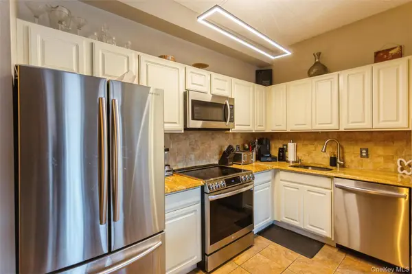 260 Beach 81st ST #6H, Rockaway Beach, NY 11693