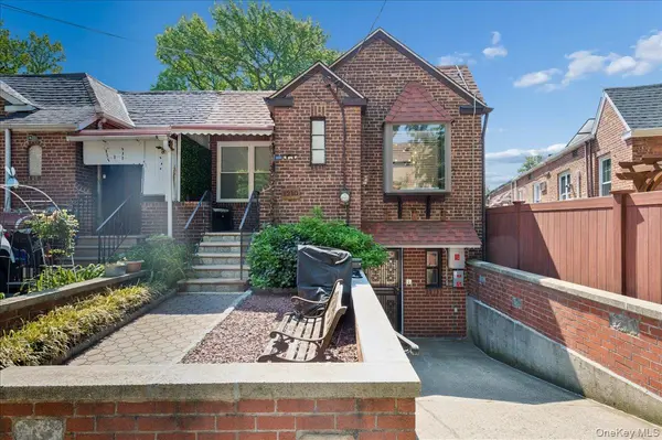 1210 Lakewood PL, Bronx, NY 10461