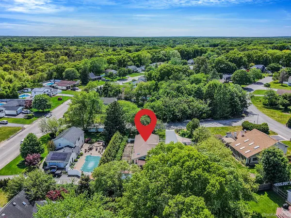 5 Tawny PASS, South Setauket, NY 11720