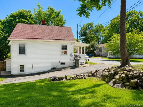 16 Poplar ST, Warwick, NY 10990