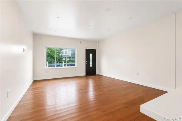 85-36 112th ST, Richmond Hill, NY 11418