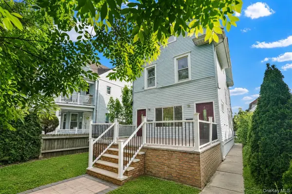 85-36 112th ST, Richmond Hill, NY 11418