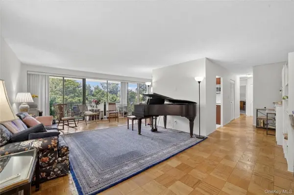 15 Stewart PL #7H, White Plains, NY 10603