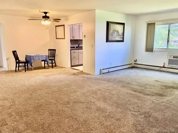 2439 Union Blvd. Apt 2A #2A, Islip, NY 11751