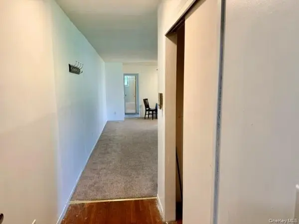 2439 Union Blvd. Apt 2A #2A, Islip, NY 11751