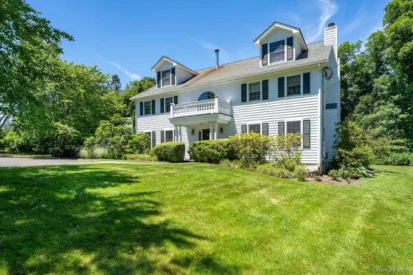 5 Willow Run RD, Greenwich, CT 06831