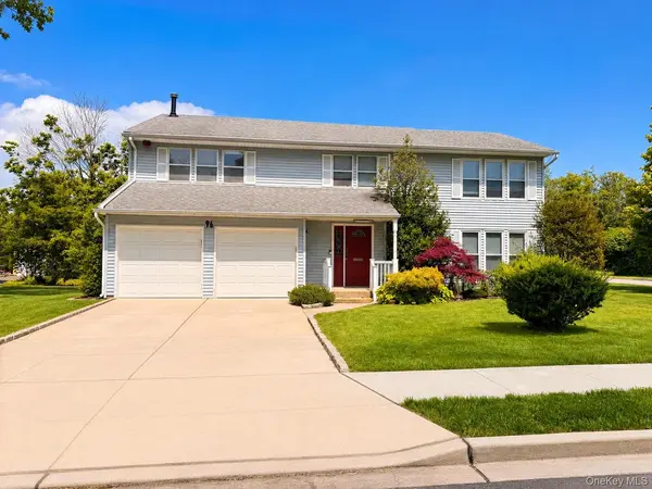 96 Margaret AVE,  Lawrence,  NY 11559