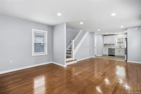 890 Kings Pkwy, North Baldwin, NY 11510