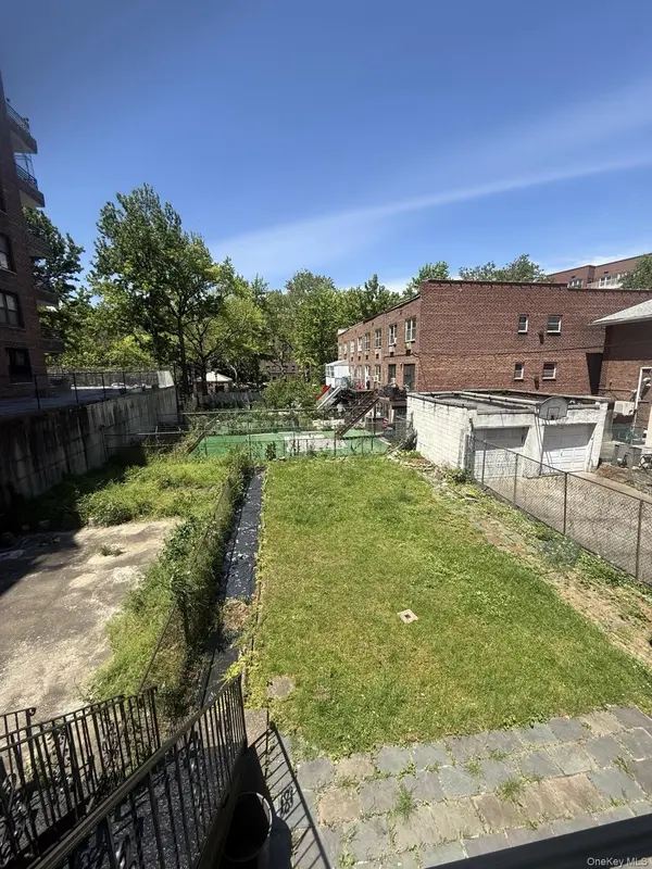 139-03 Franklin AVE, Flushing, NY 11355