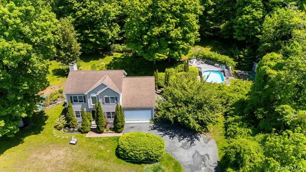 104 Wiccopee RD, Putnam Valley, NY 10579