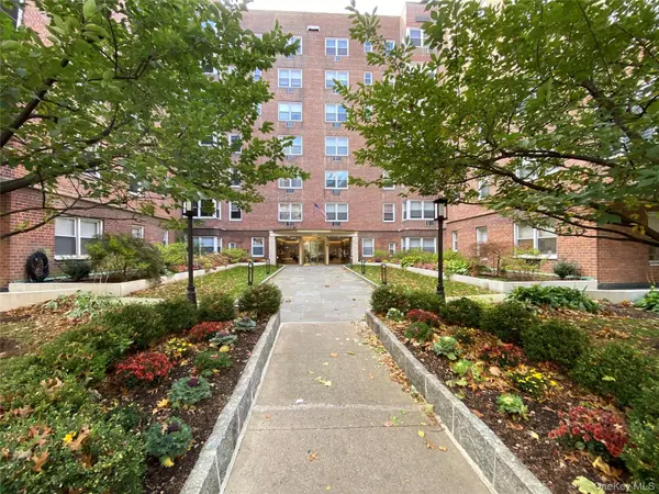 120 E Hartsdale AVE #1R, Hartsdale, NY 10530