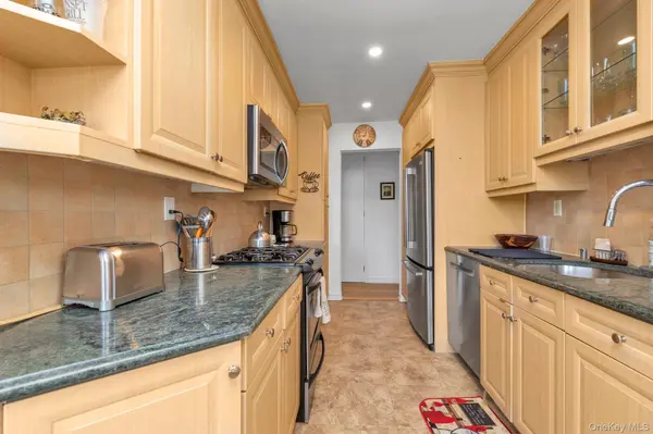 18-35 Corporal Kennedy ST #5F, Bayside, NY 11358
