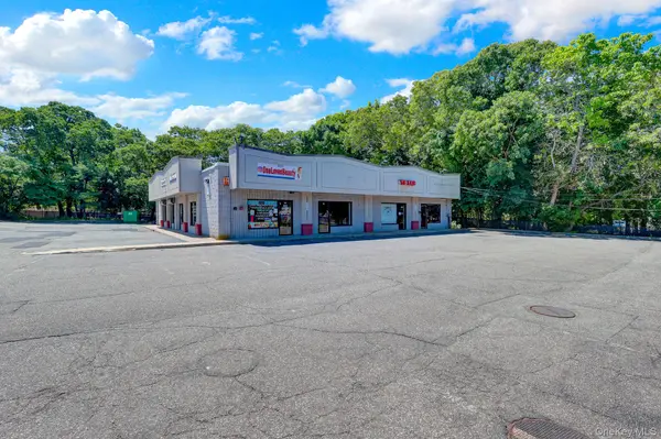 20 Middle Country RD #E, Coram, NY 11727