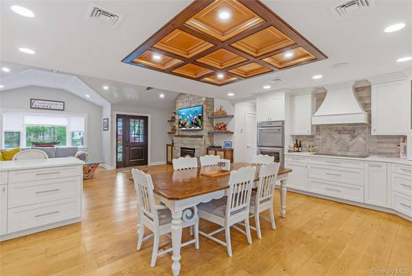 345 Bartley RD, Mattituck, NY 11952
