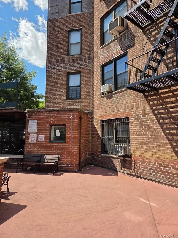 83-75 Woodhaven BLVD, Woodhaven, NY 11421