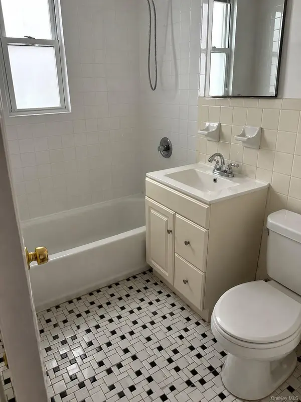 646 Commonwealth AVE, Bronx, NY 10473