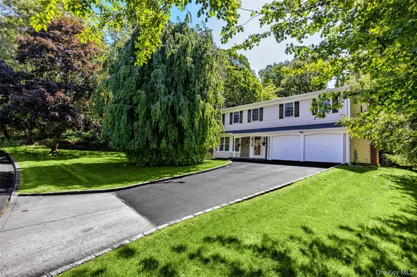 22 Partridge CT, Miller Place, NY 11764